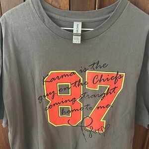 Gildan Gray Graphic Kelce-Swift Tee Shirt